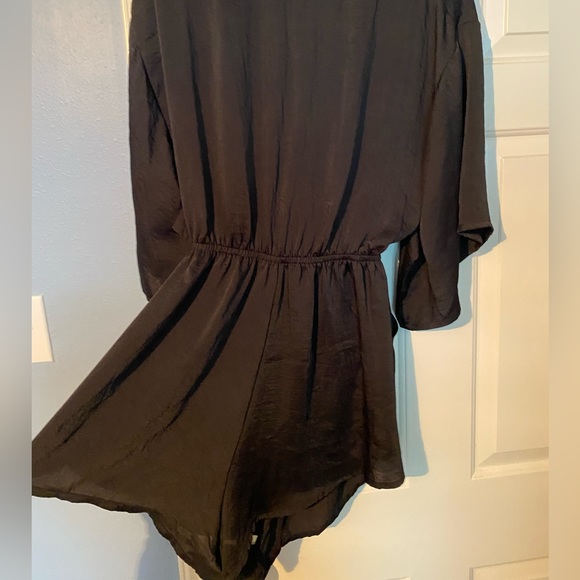 Romper - Picture 4 of 4